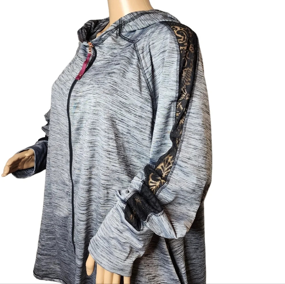 Maurices In Motion Active Jacket. Plus Size 4. - image 5